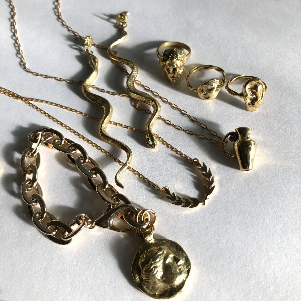 Acuario Necklace