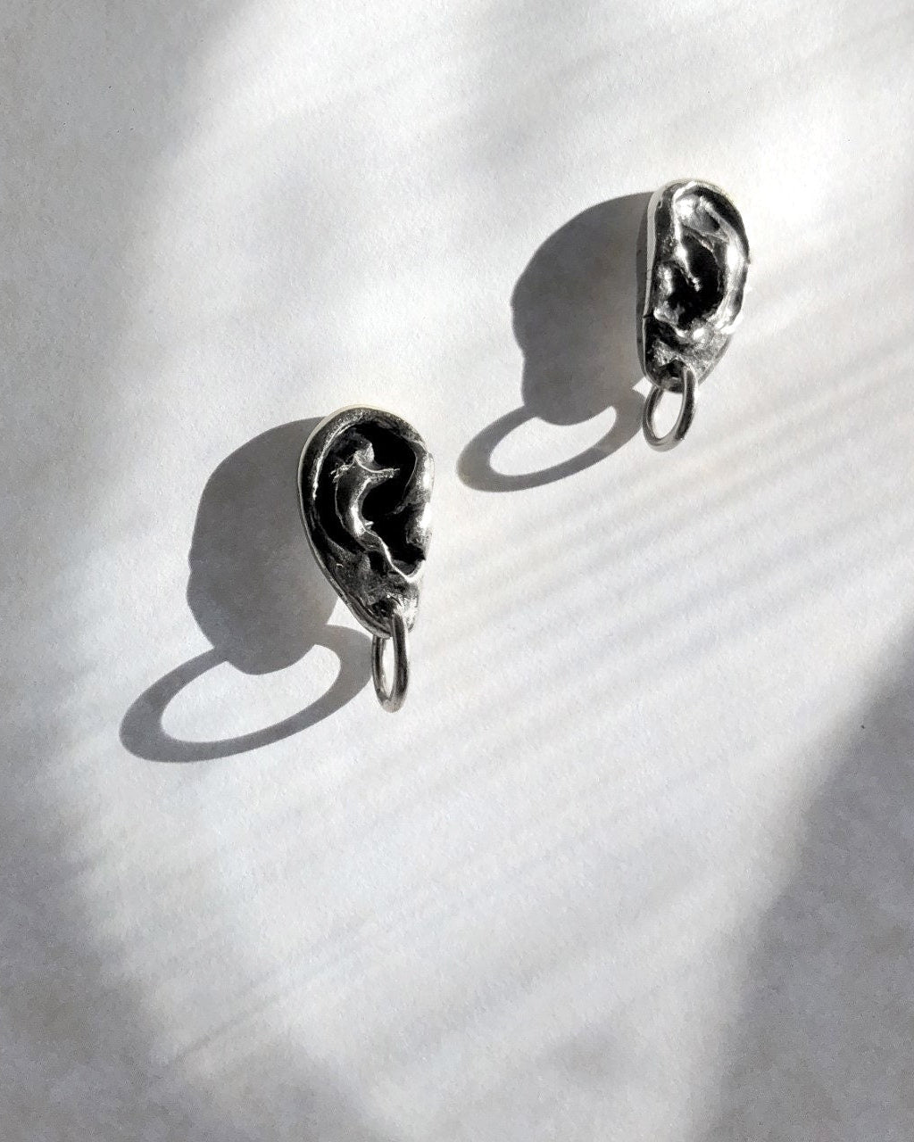 Clous d'oreilles